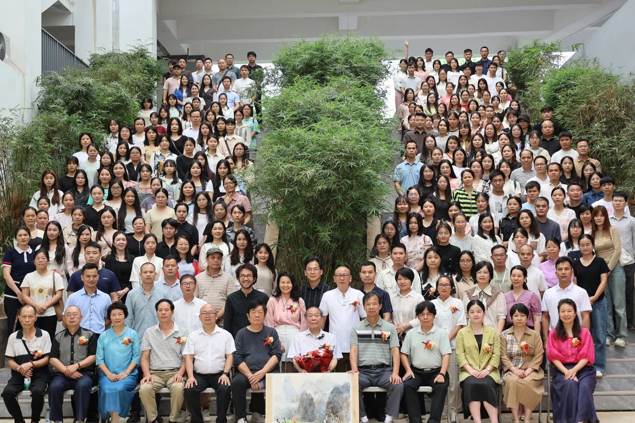 桂平市中小学美术教师水彩画专题培训活动暨大藤峡水彩画社成立仪式在我校顺利举行 丨 亚新（中国）